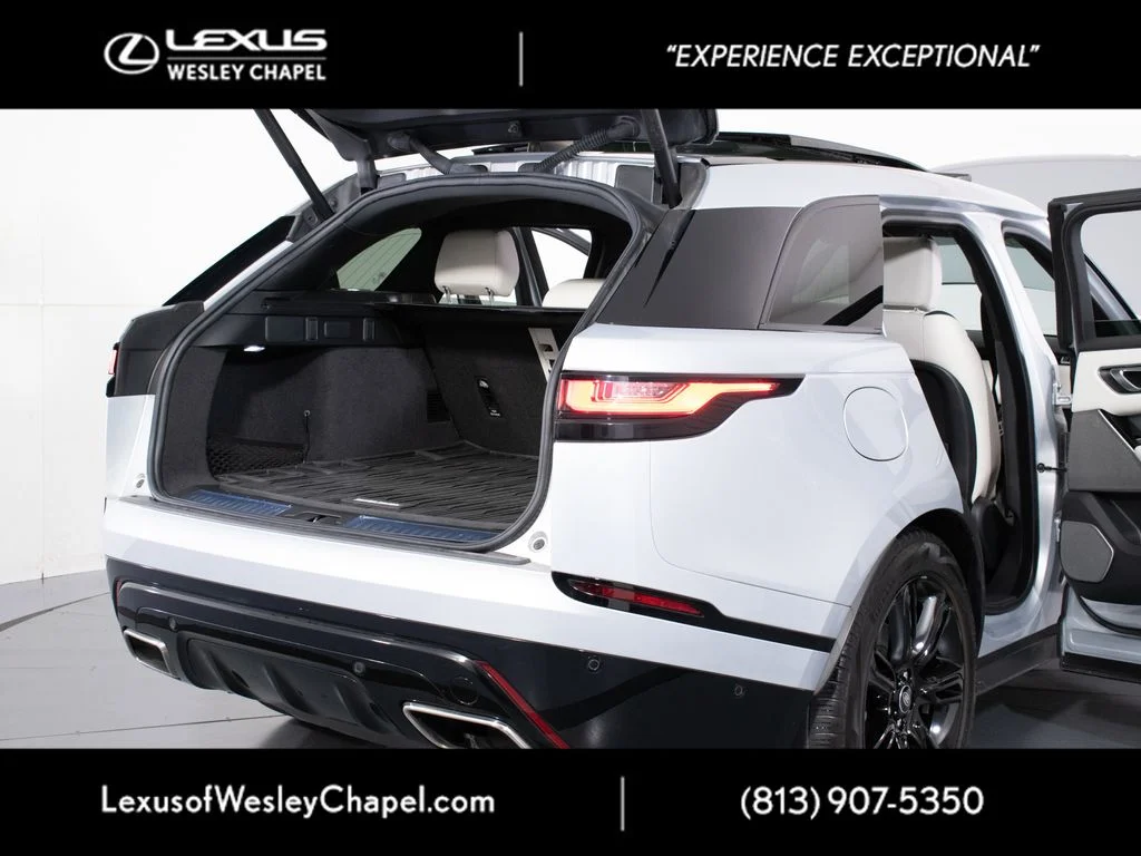 Used 2021 Silver Land Rover R-Dynamic S image 12