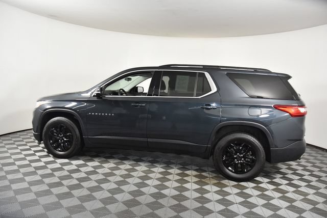 Used 2020 GRAPHITE METALLIC Chevrolet LT Cloth image 6
