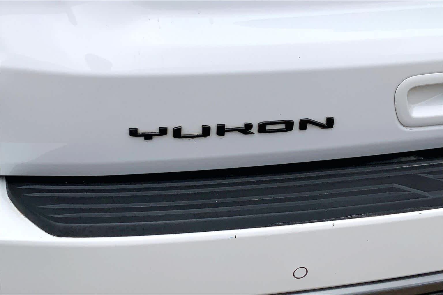 Certified Used 2024 Summit White GMC AT4 image 10