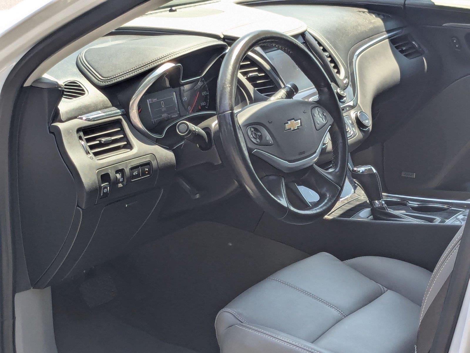 Used 2018 Chevrolet Impala 1LT with VIN 2G1105S32J9124845 for sale in Hearne, TX