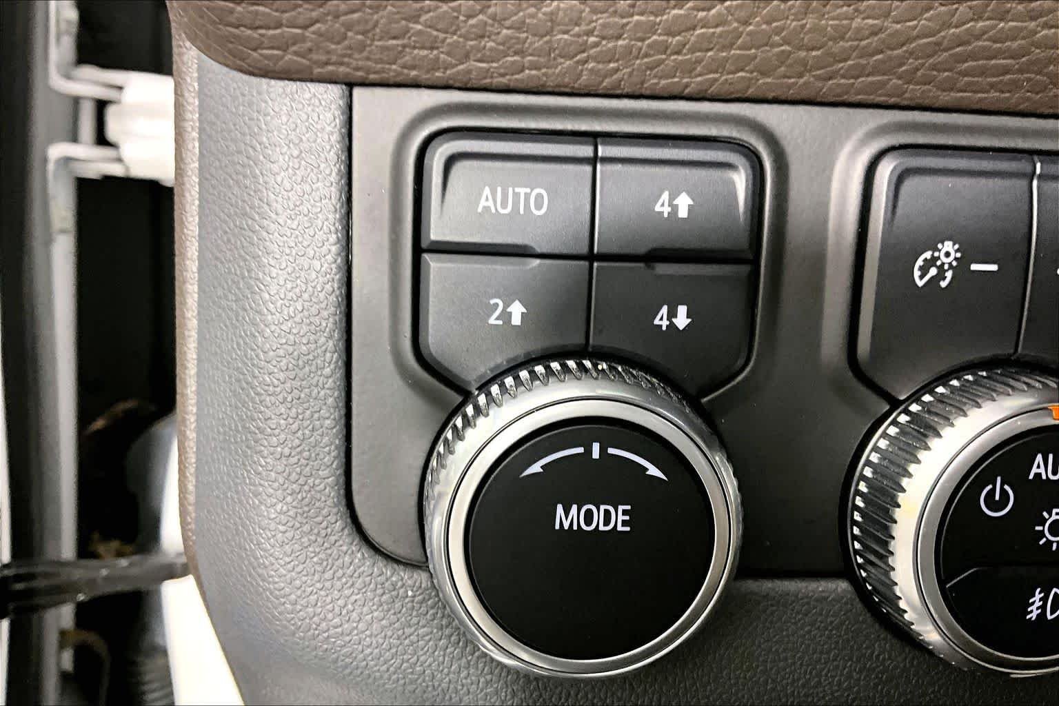 2022 GMC Yukon XL Denali - Photo 35