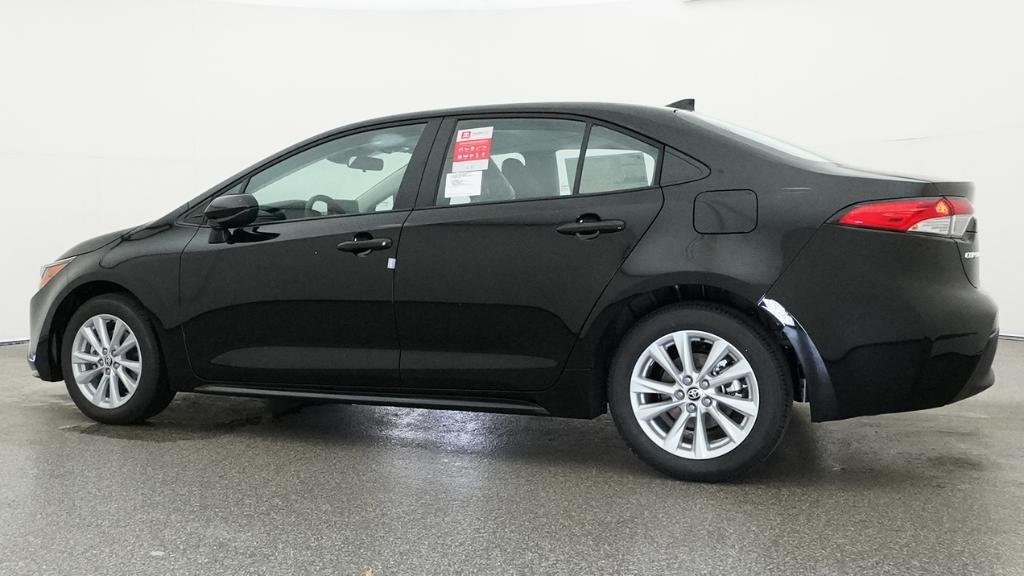 New 2026 Midnight Black Metallic Toyota LE image 34