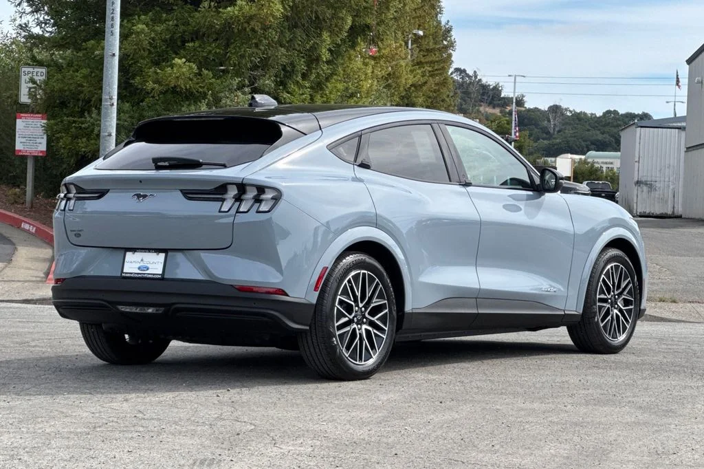New 2026 Gray Metallic Ford Premium image 4
