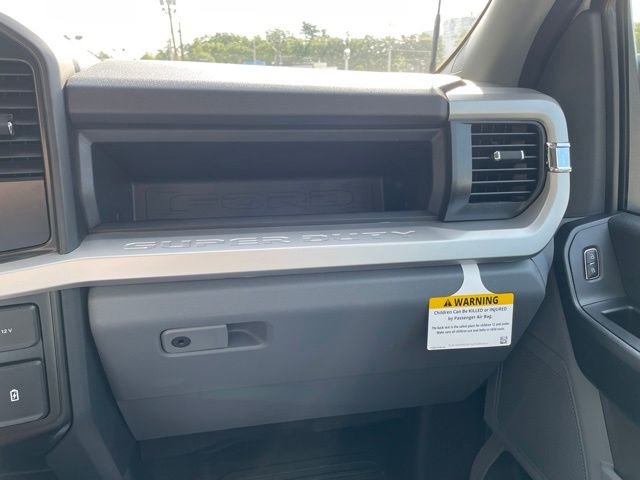 New 2026 OXFORD WHITE Ford XL image 18