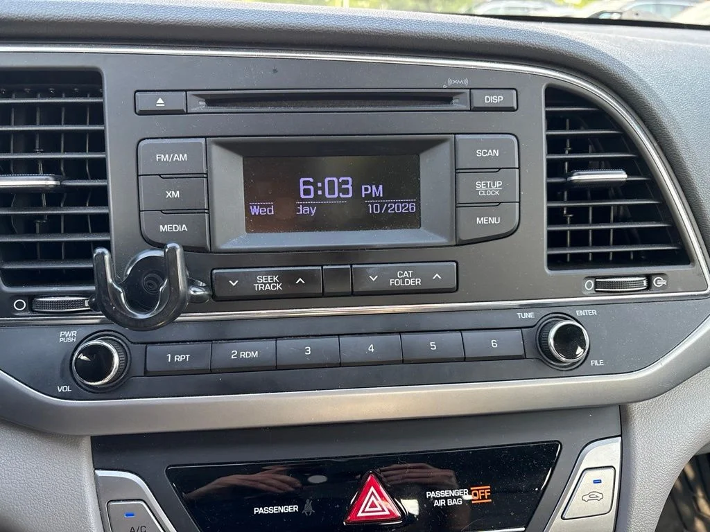 Used 2017 Red Hyundai SE image 16