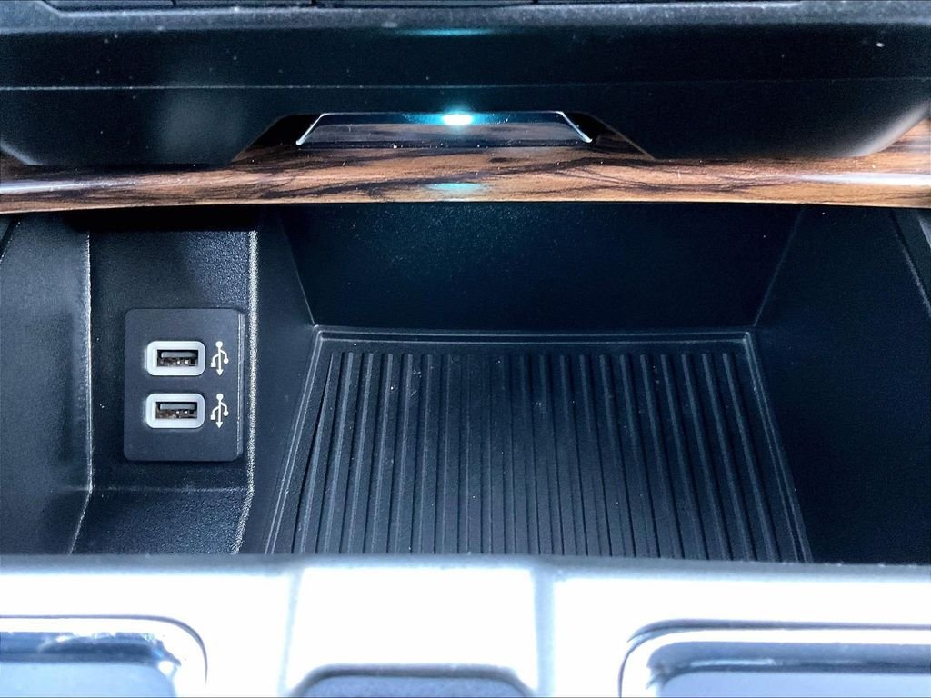 Used 2020 Blue Ford Lariat image 27
