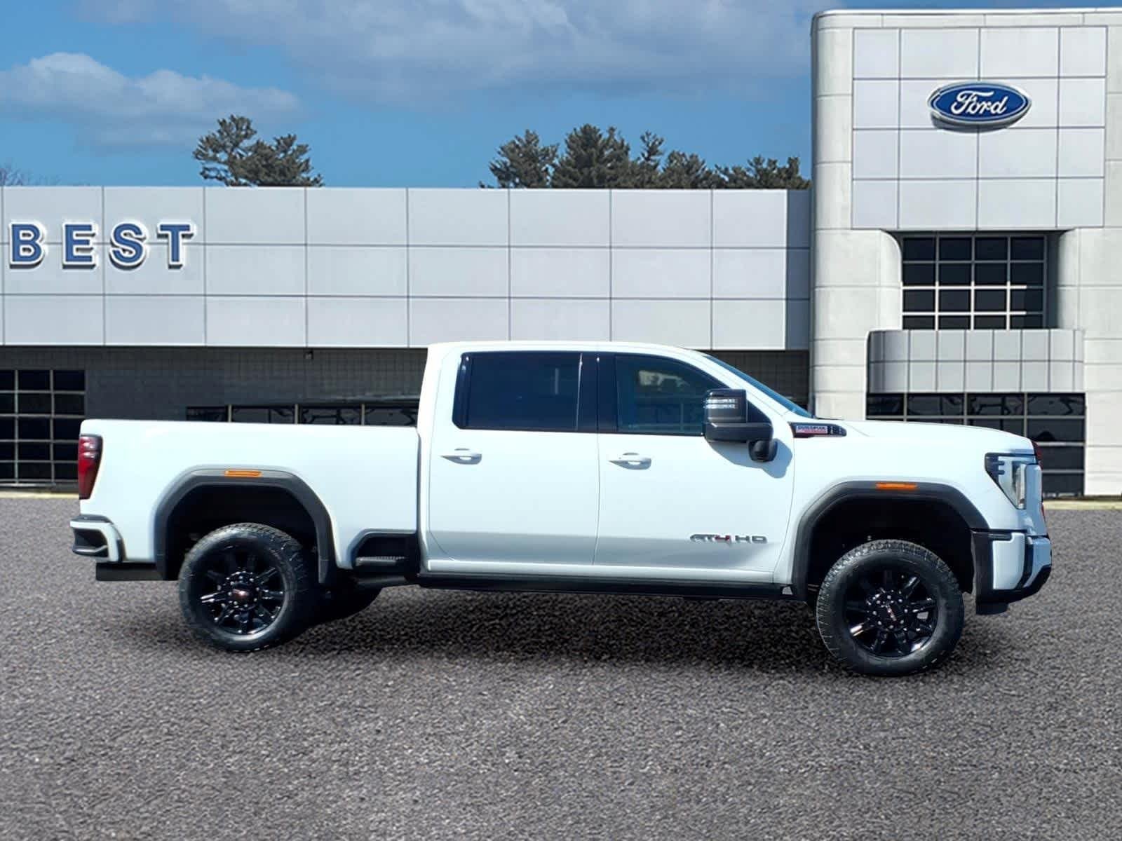 Used 2024 Summit White GMC AT4 image 9