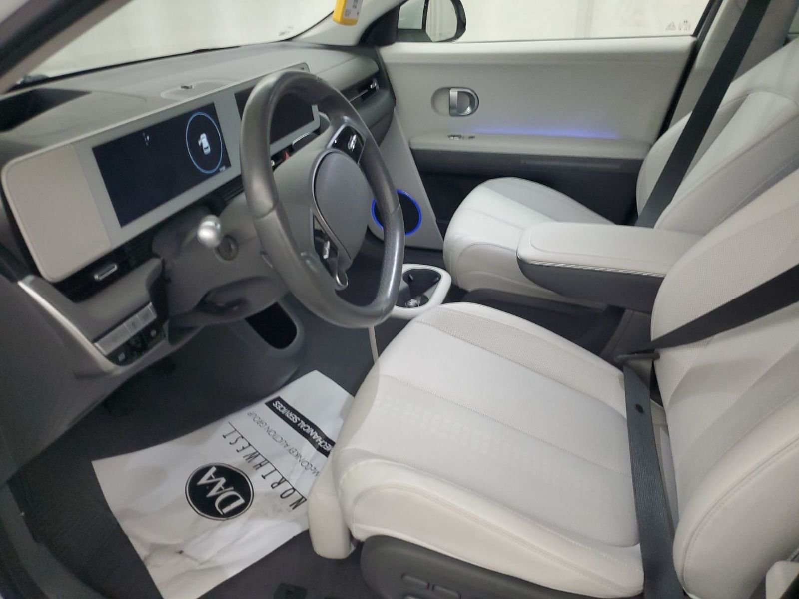 Used 2024 White Hyundai Limited image 4