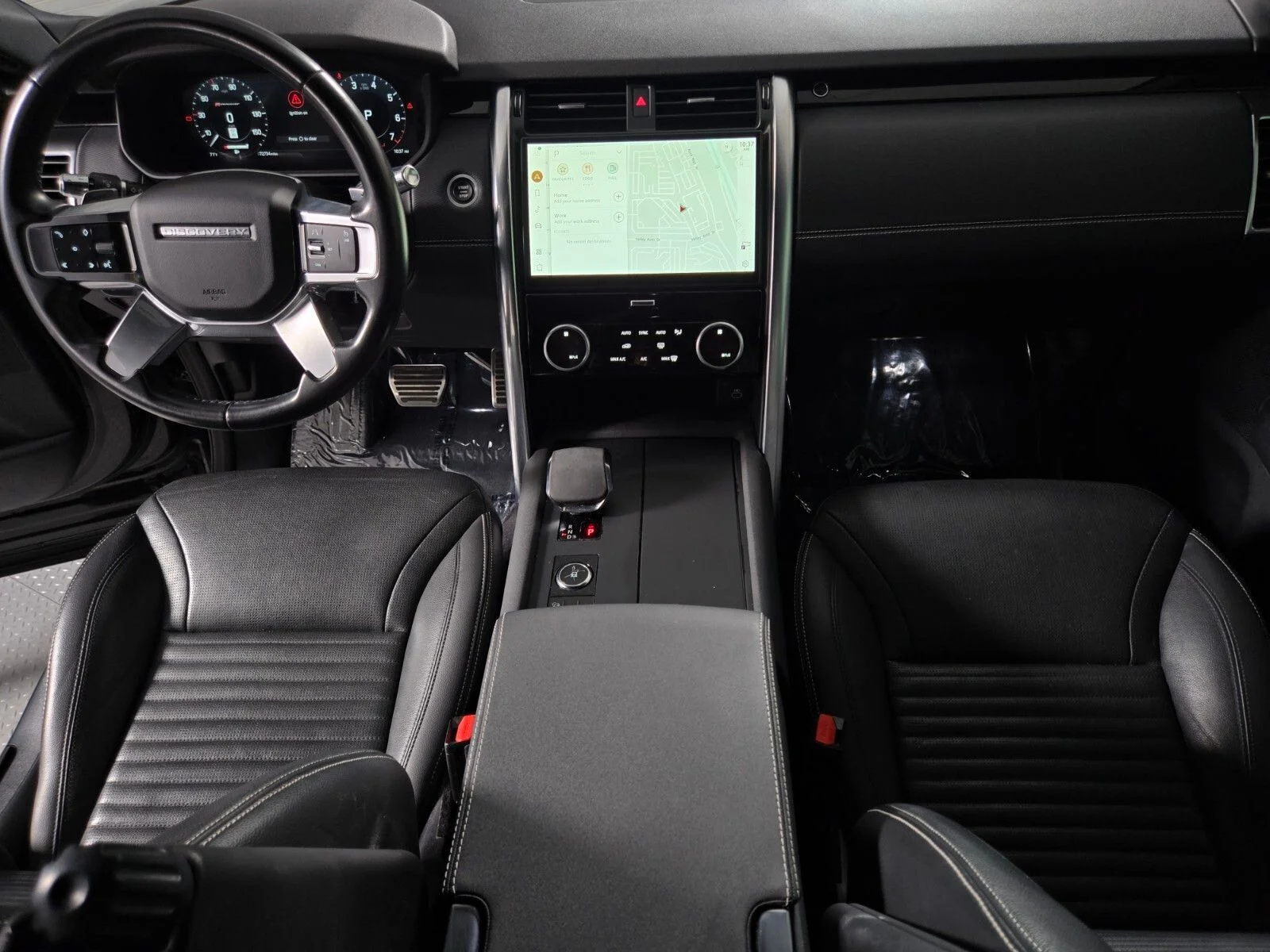 Used 2021 Santorini Black Metallic Land Rover S R-Dynamic image 4