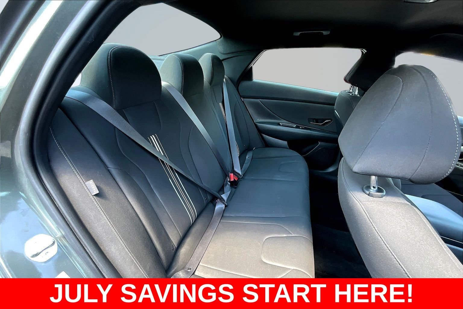 Used 2025 Gray Hyundai SEL Sport image 30