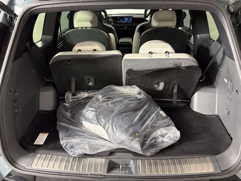 Used 2024 Green Kia GT-Line image 37