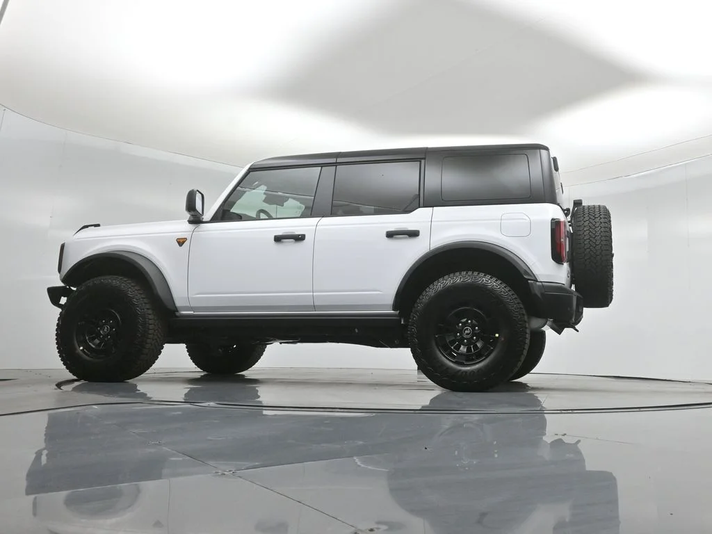 New 2026 White Ford Badlands image 48