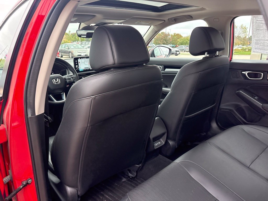 Certified Used 2024 Rallye Red Honda Touring image 39