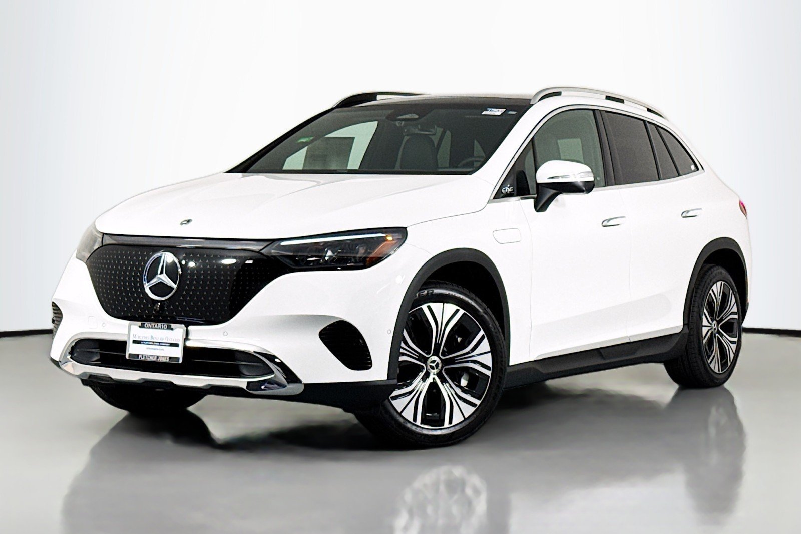 New 2026 Polar White Mercedes-Benz EQE 320 4MATIC® SUV image 24