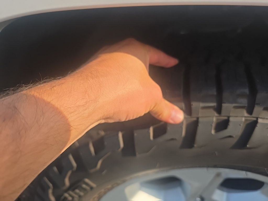 Used 2017 White Toyota SR5 image 6