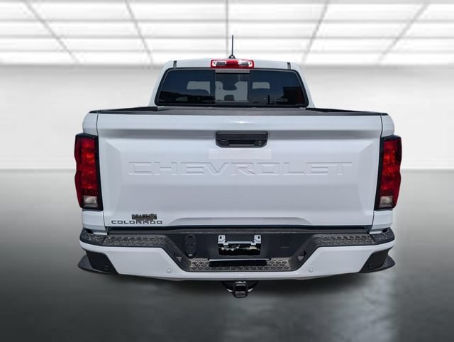 New 2026 Summit White Chevrolet LT image 27