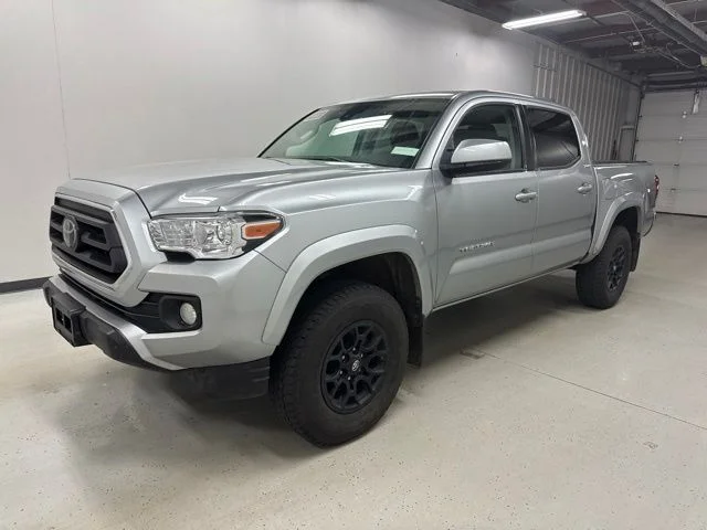 Used 2022 Silver Toyota SR5 image 1