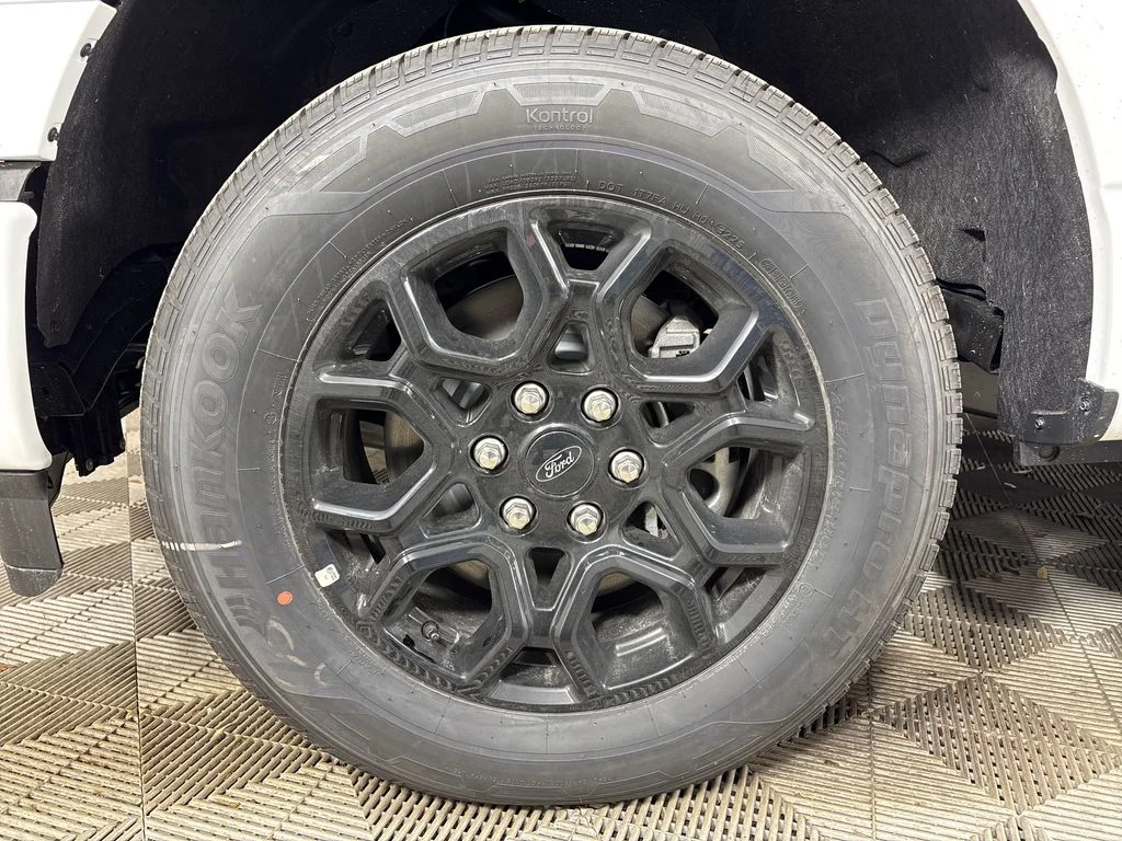New 2026 White Ford XLT image 21
