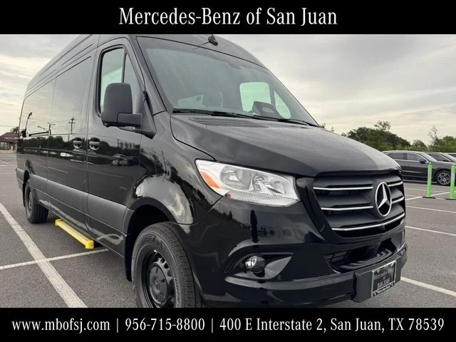 2026 Mercedes-Benz Sprinter 2500 Passenger 170 WB