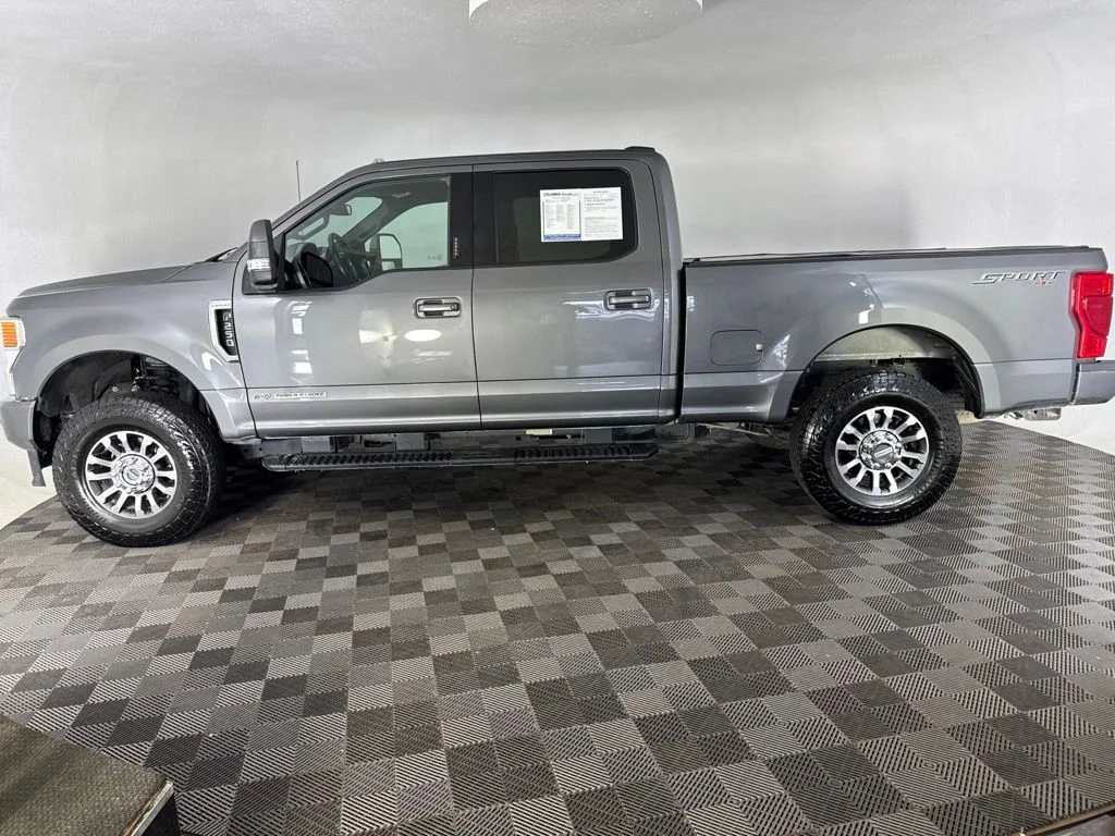 Used 2022 Gray Ford Lariat image 9