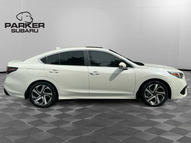 Used 2022 Crystal White Pearl Subaru Limited image 6