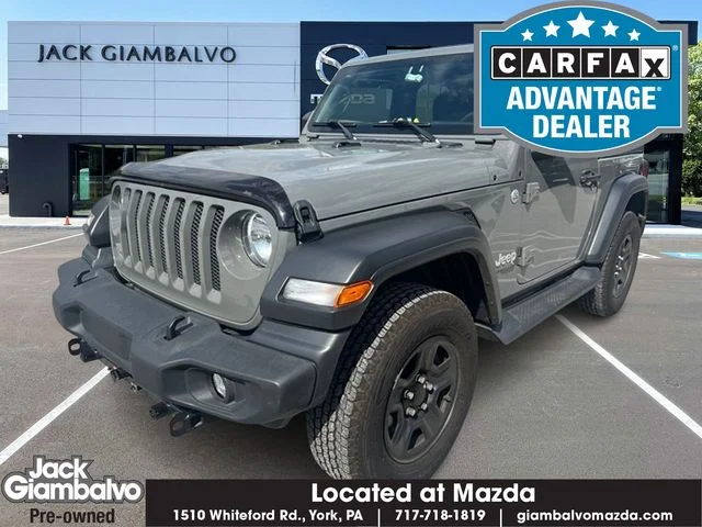 Used 2019 Gray Jeep Sport image 1