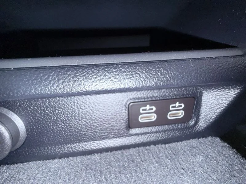 Used 2022  BMW 540i xDrive Sedan 4D image 30