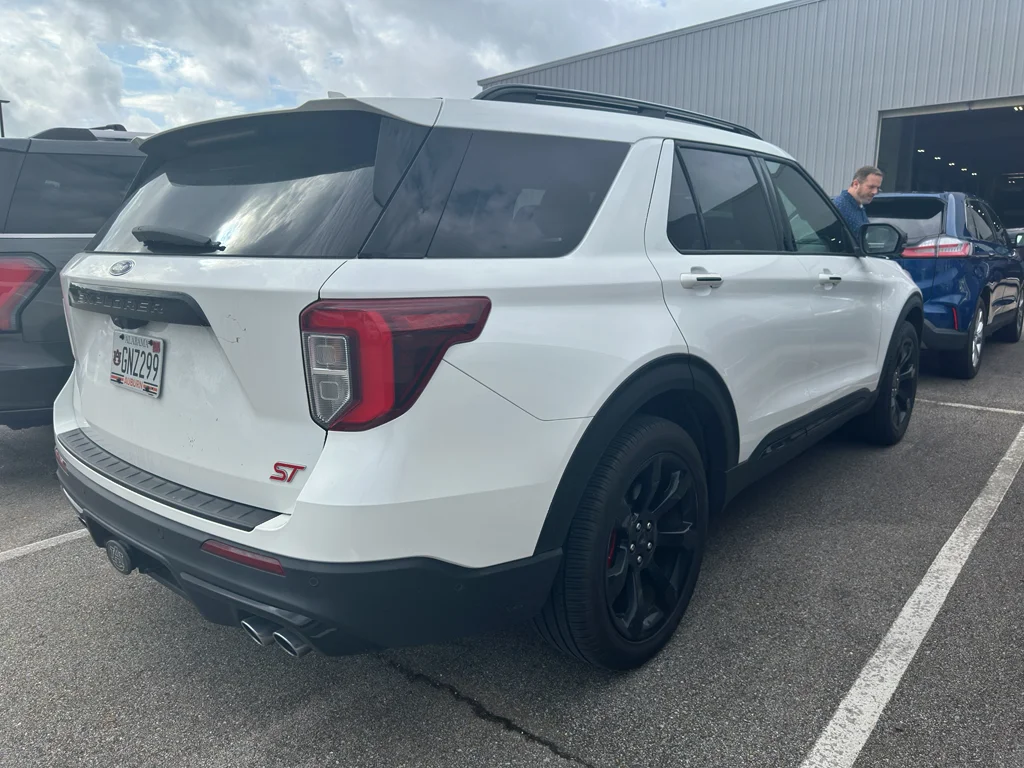 Used 2020 Star White Metallic Tri-Coat Ford ST image 3