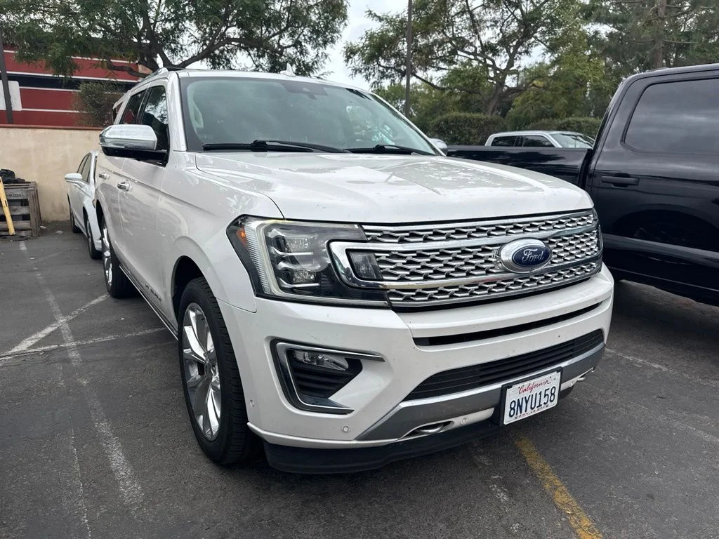 Used 2018 White Ford Platinum image 19