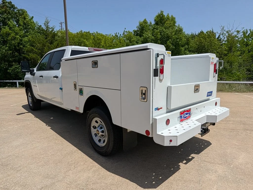 New 2026 Summit White Chevrolet WT image 2