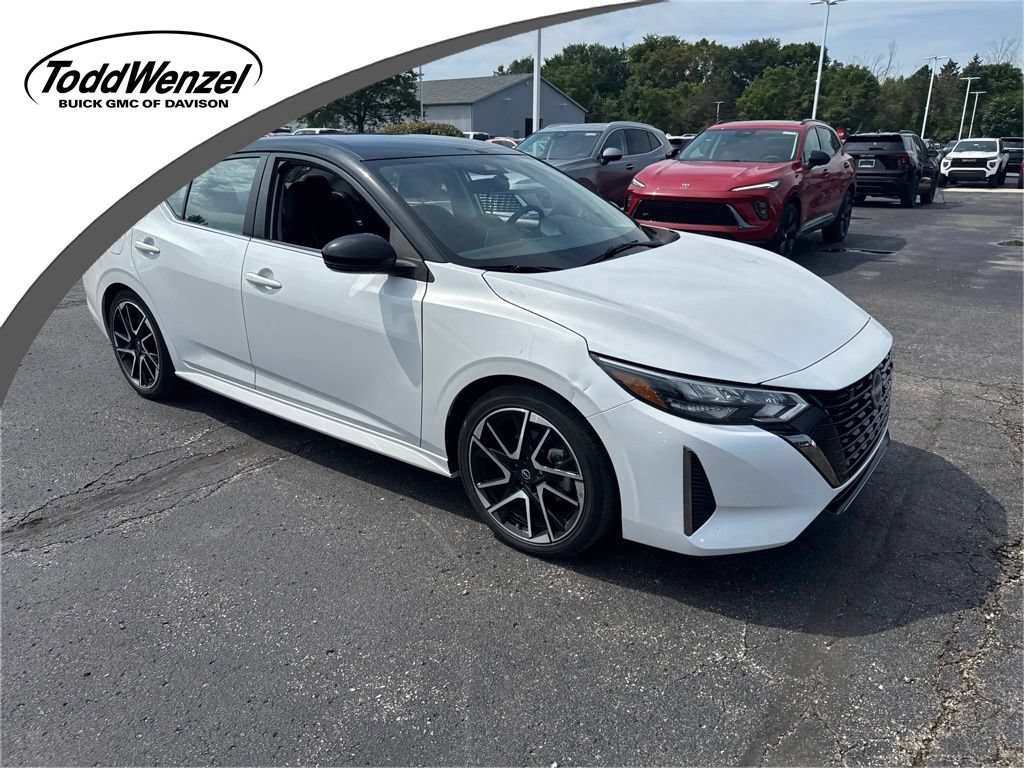 Used 2024 White Nissan SR Xtronic CVT image 1