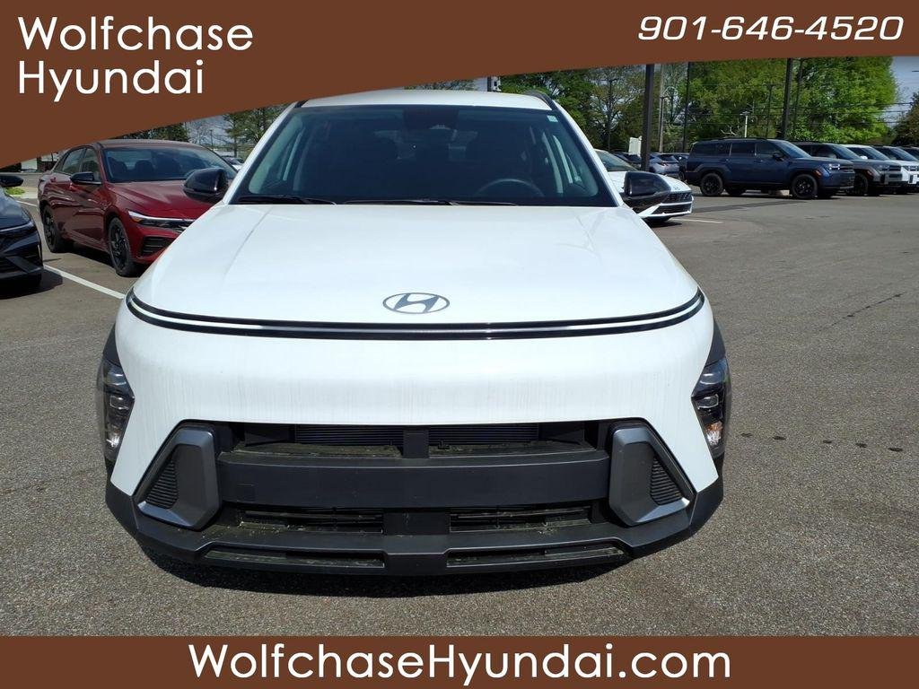 New 2026 White Hyundai SEL Sport FWD image 8