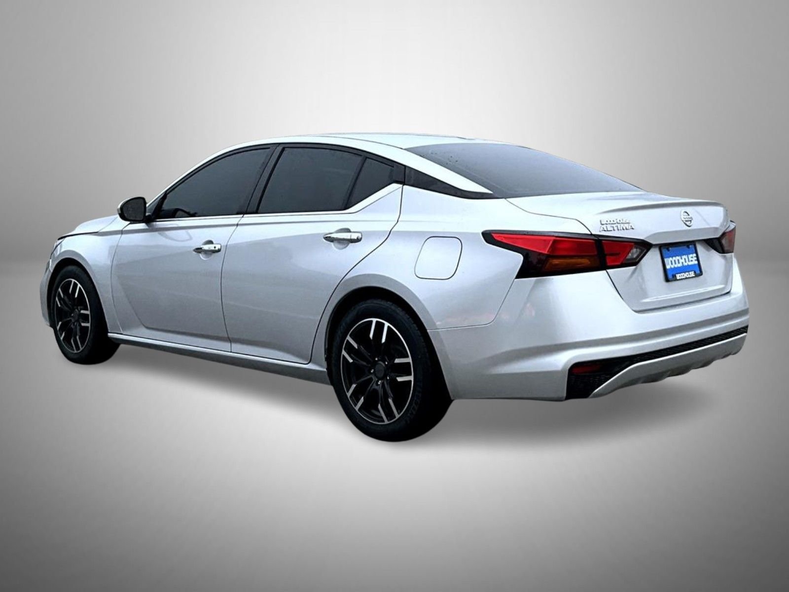 Used 2020 Silver Nissan 2.5 S image 7