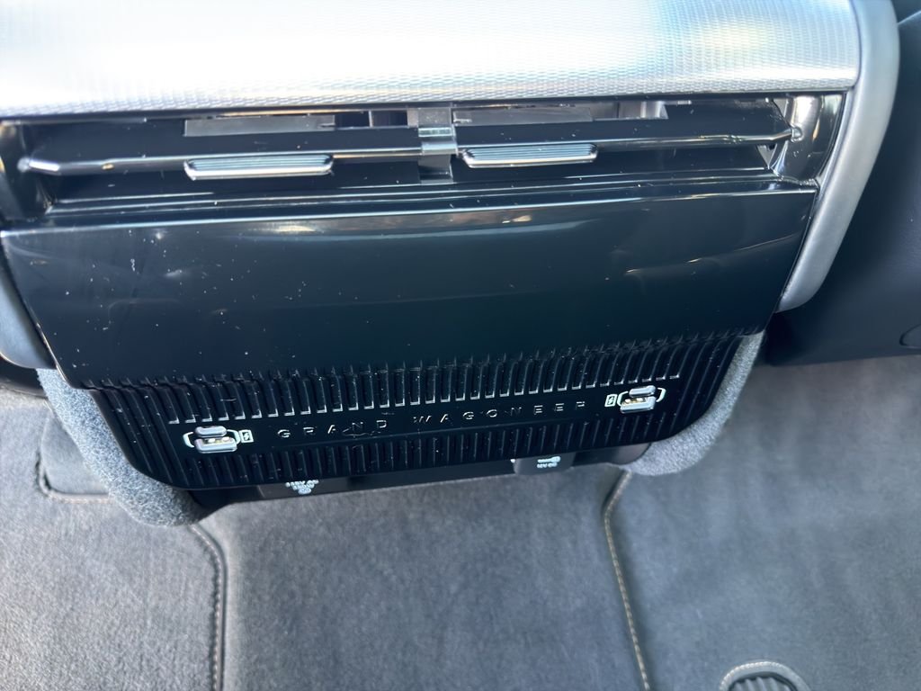 Used 2022 Silver Jeep Series III image 26