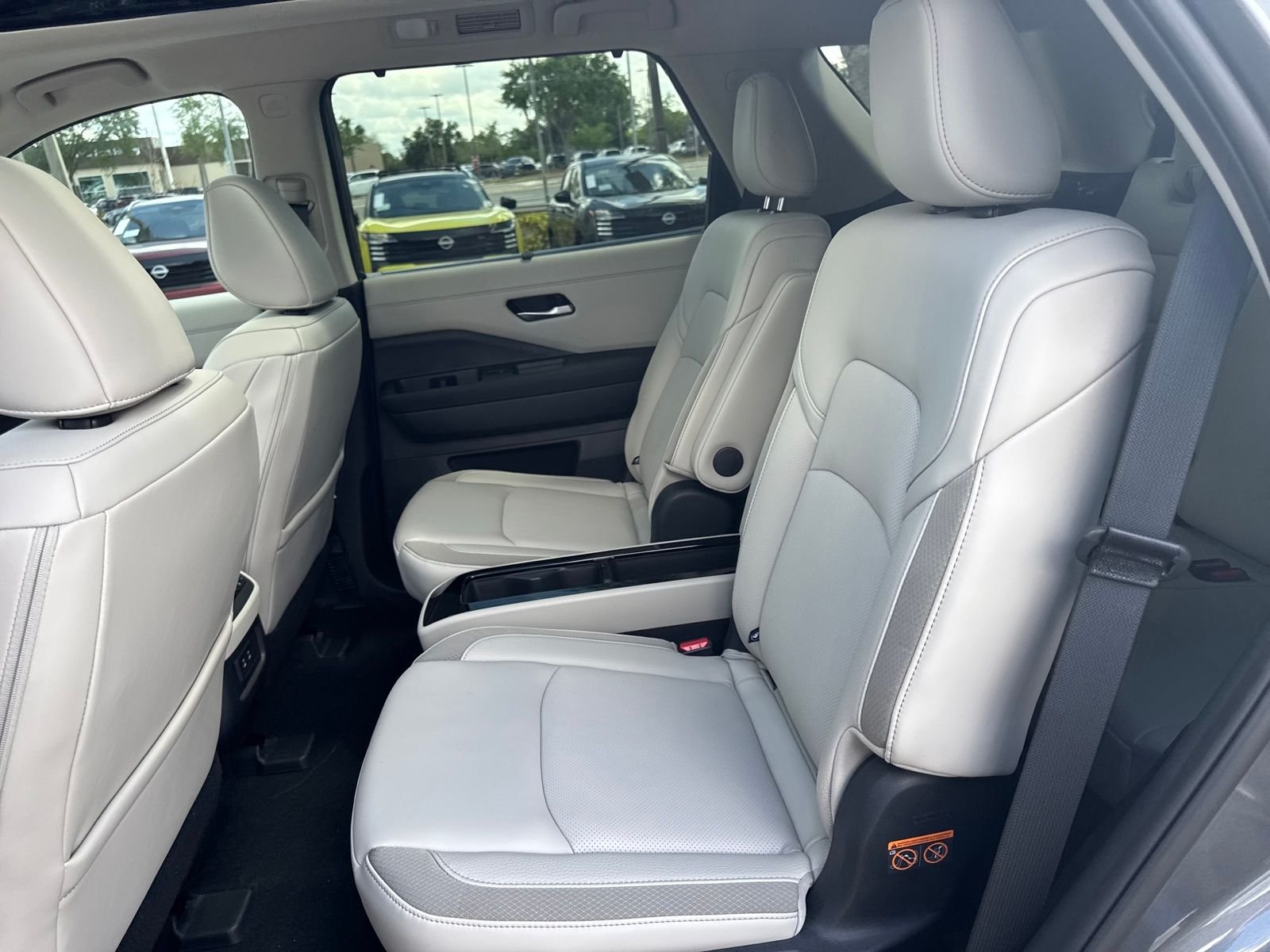 New 2026 Nissan Pathfinder SL 4D Sport Utility