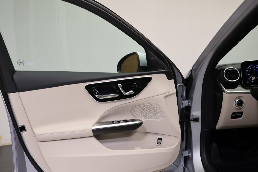New 2027  Mercedes-Benz C 300 image 30