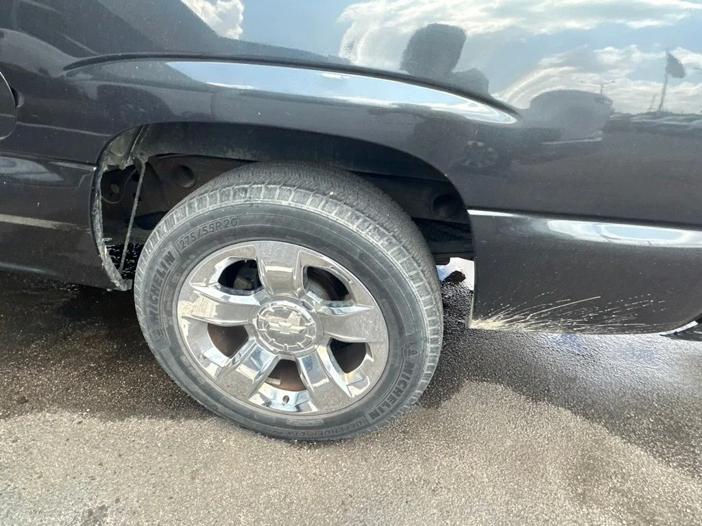Used 2004 Dark Gray Metallic Chevrolet LS image 12