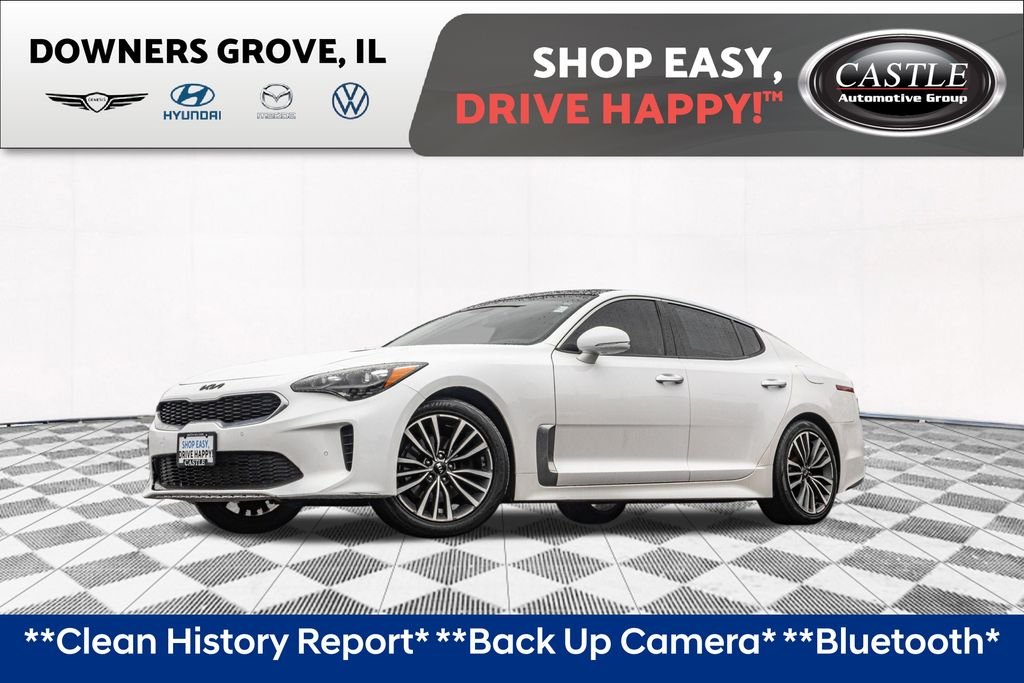 Used 2018 White Kia Premium image 1