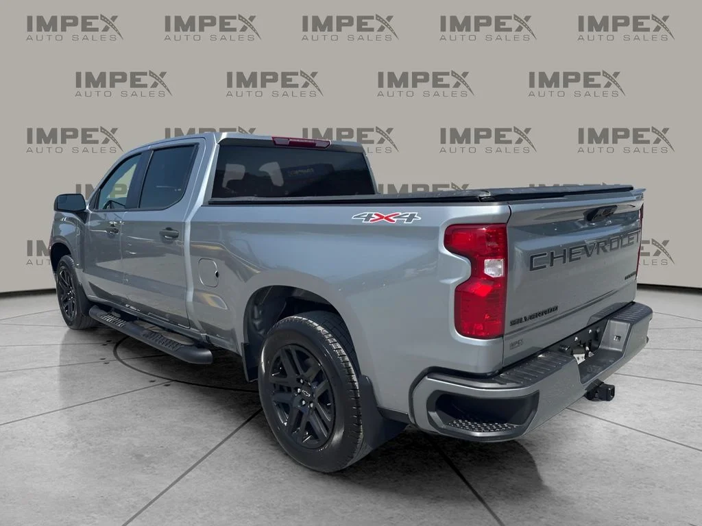 Used 2024 Gray Chevrolet Custom image 3