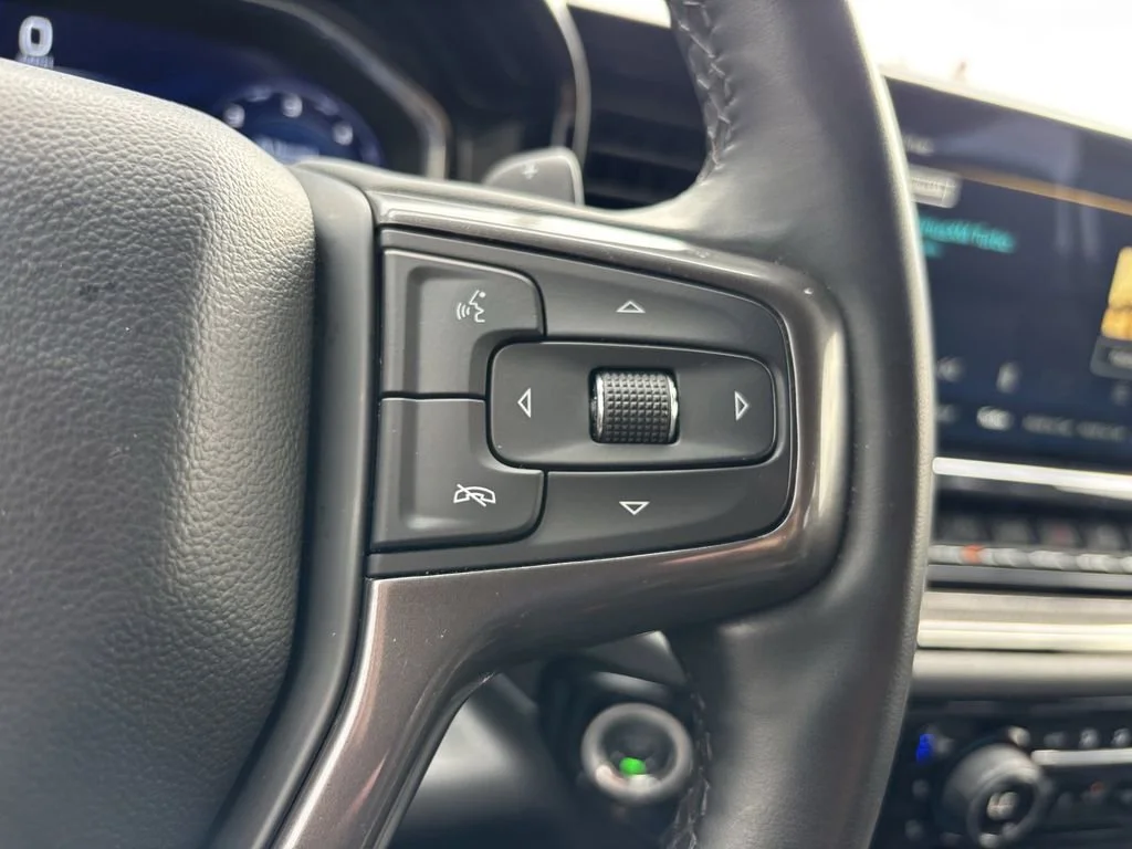 Used 2024 Black Chevrolet ZR2 image 31