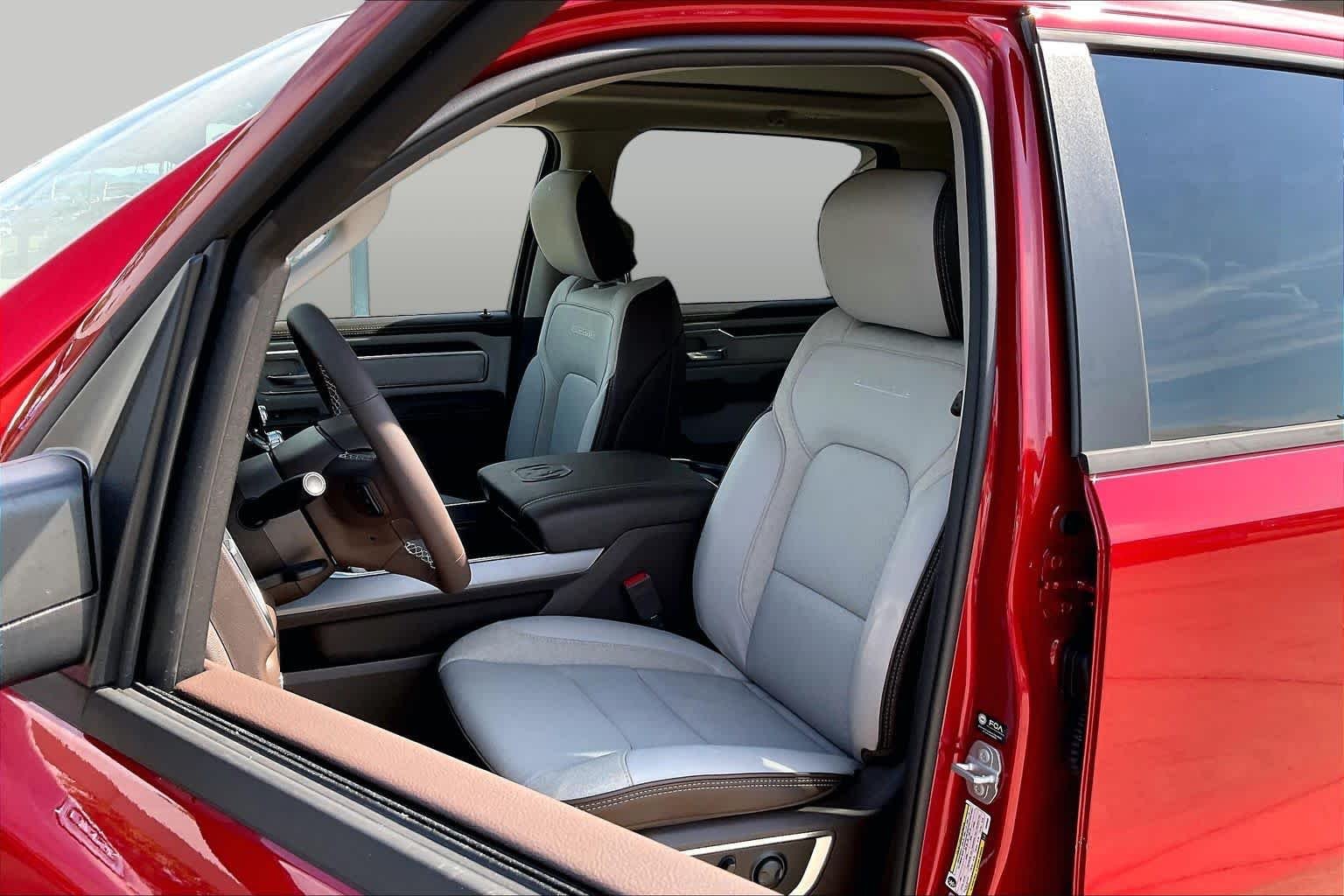 New 2027 Molten Red Pearl-Coat Exterior Paint RAM Laramie image 9