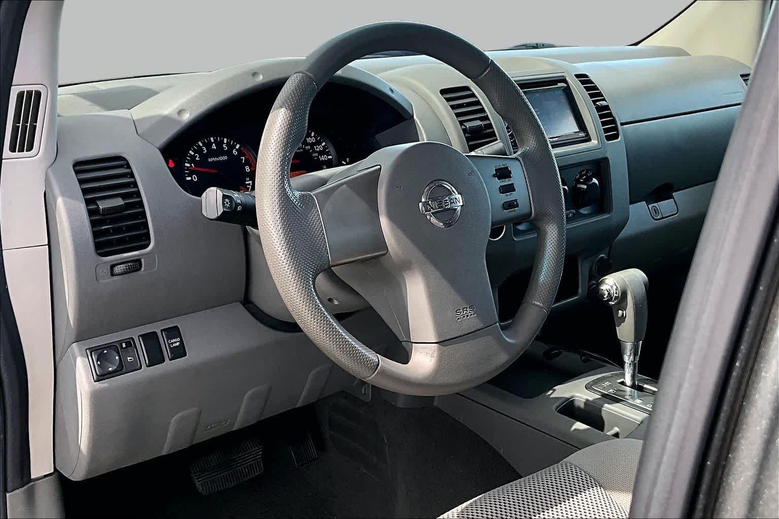Used 2007 Storm Gray Nissan SE image 16