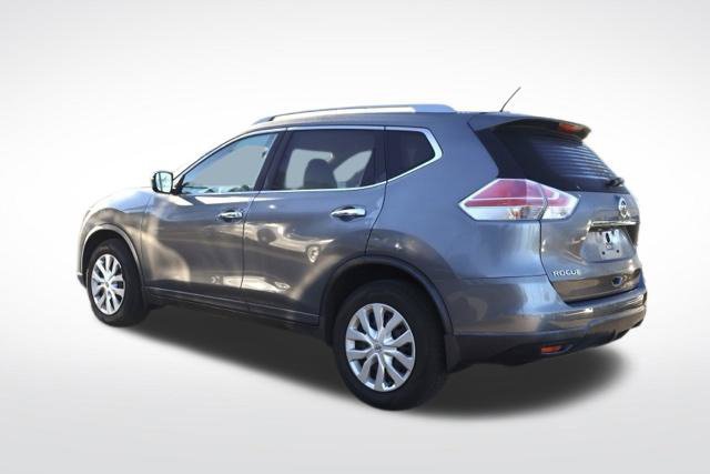 Used 2016 Gun Metallic Nissan S image 8
