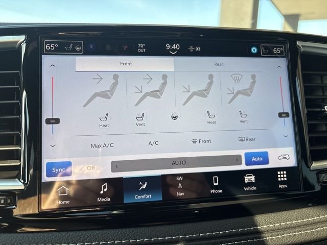 2026 Chrysler Pacifica Limited - Photo 11