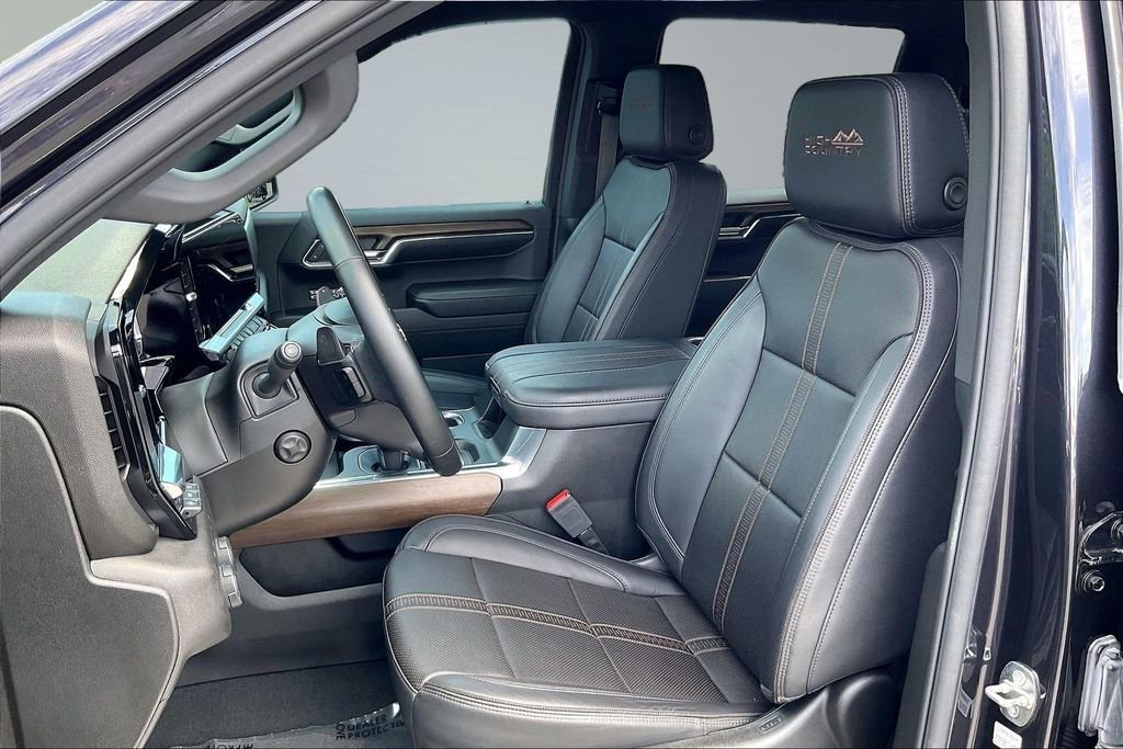 Used 2024 Dark Ash Metallic Chevrolet High Country image 25