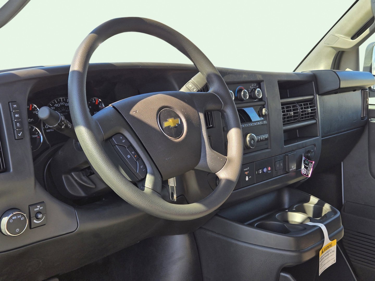 2025 Chevrolet Express Cargo Work Van - Photo 13