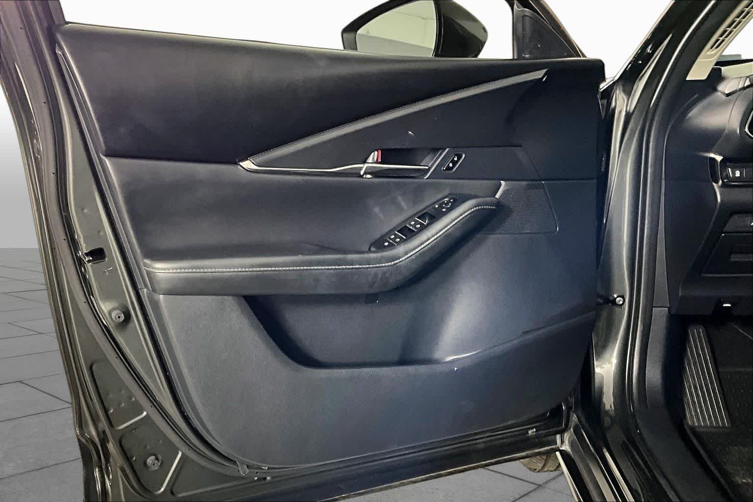 Used 2021 Machine Gray Metallic Mazda Preferred image 20