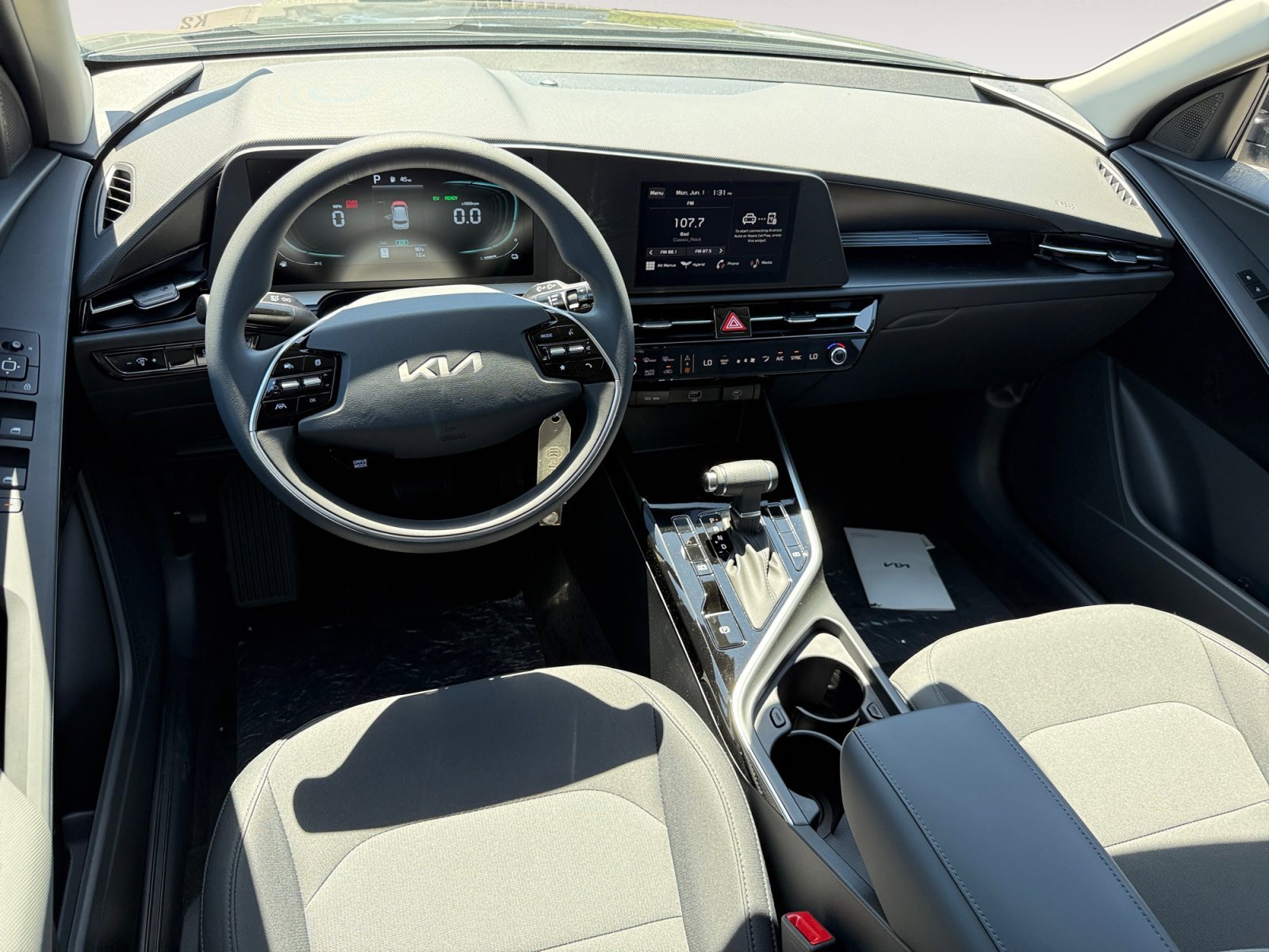 New 2026 Aurora Black Pearl Kia LX image 15