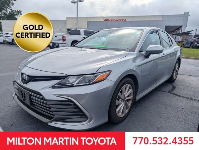 Used 2023 Silver Toyota LE image 5