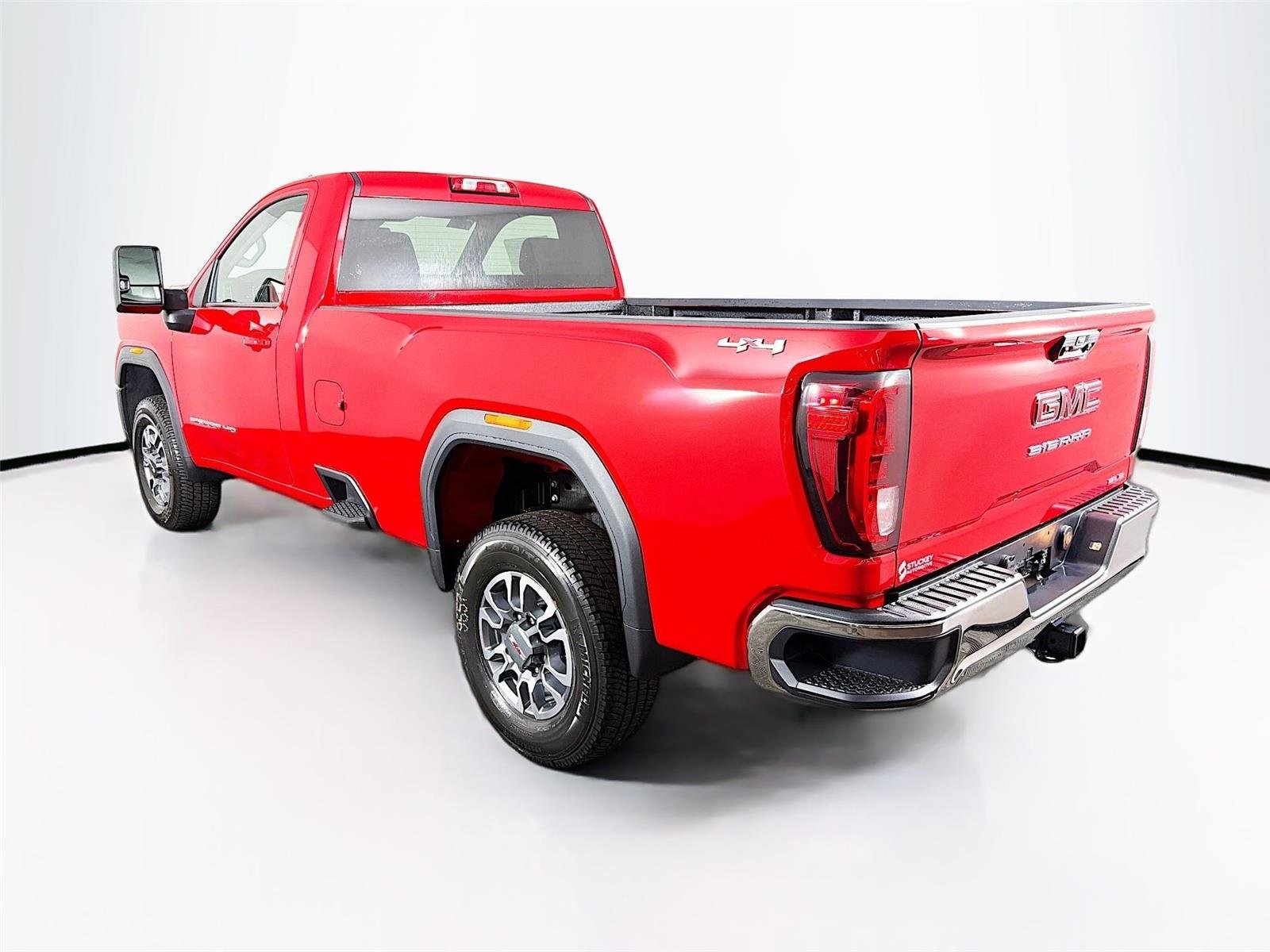 2026 GMC Sierra 3500HD SLE - Photo 9
